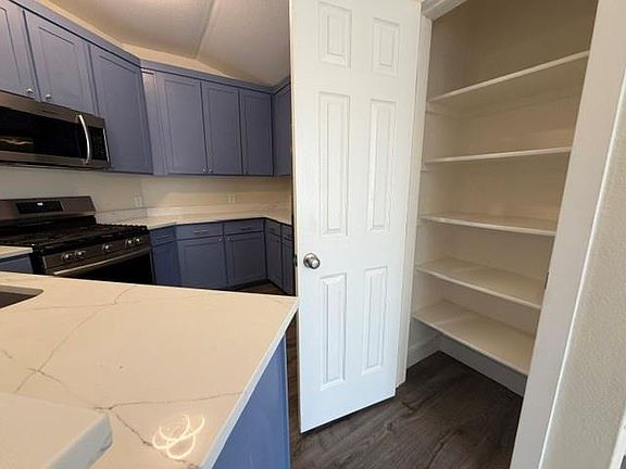 5th image of 4003 Ayala Dr