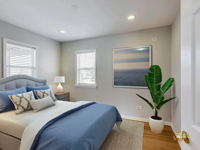 1632 W Blackhawk St #2 — Photo 4