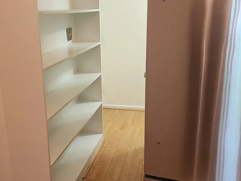 200 N Maple Ave #101 — Photo 17