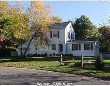 126 Vineyard Rd, Hamden, CT, 06517