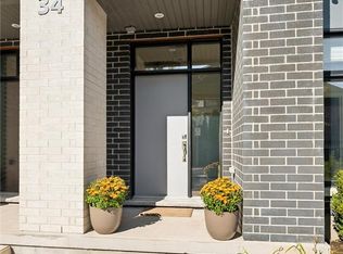 271 Grey Silo Rd #34, Waterloo, ON N2K0E9