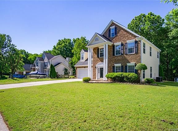 2nd image of 14220 Misty Brook Ln