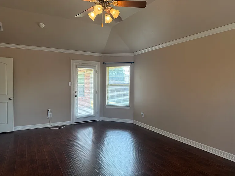 9638 Castlerock Trl — Photo 20