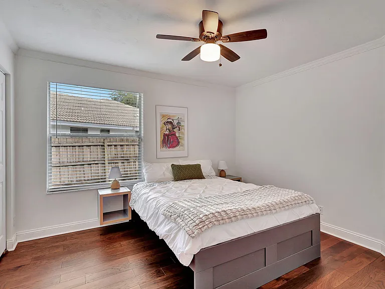 13805 Sheffield St — Photo 25