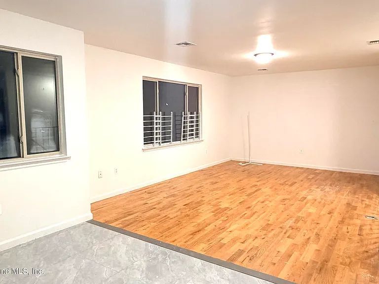 305 Osgood Ave #2 — Photo 2