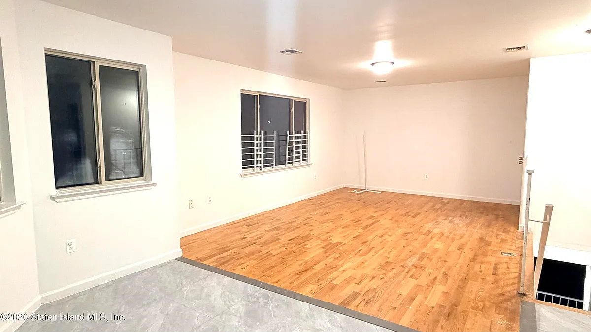 Building Photo - 305 Osgood Ave #2