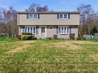 300 Harriet Ln, Cumberland, RI 02864