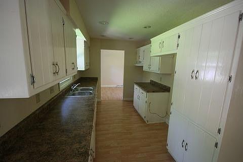 5th image of W220N7637 Fieldstone Ln