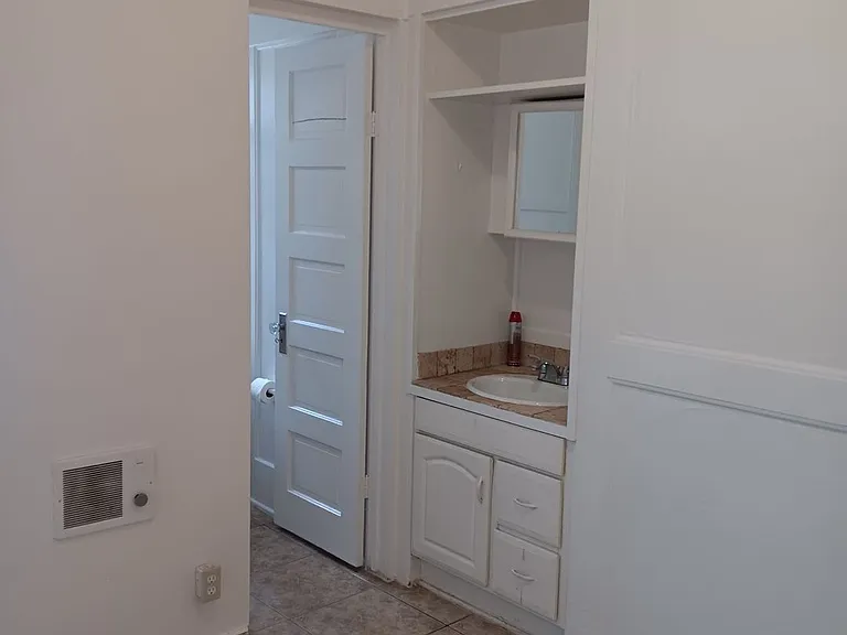 129 Orange Ave — Photo 9