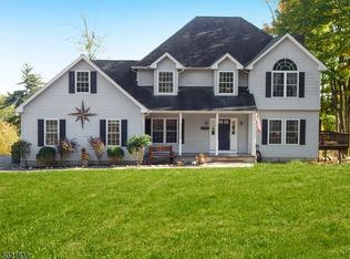 66 Birch Ridge Rd, Hardwick, NJ 07825