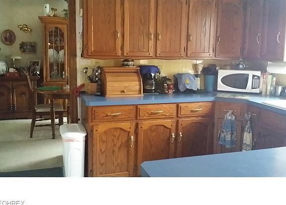 3rd image of 1053 Romary Ln