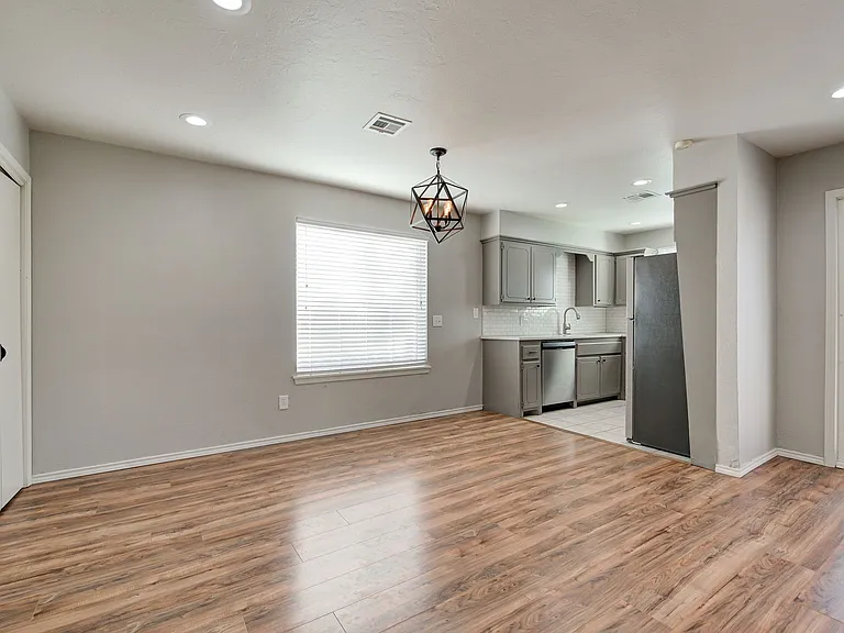 429 Belmont Dr — Photo 11
