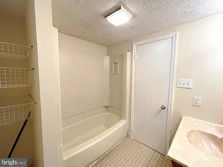 45743 Dee Ct — Photo 24