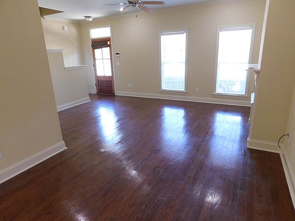 3rd image of 220 Private Road 3049