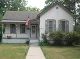 411 1st Ave S, Escanaba, MI 49829