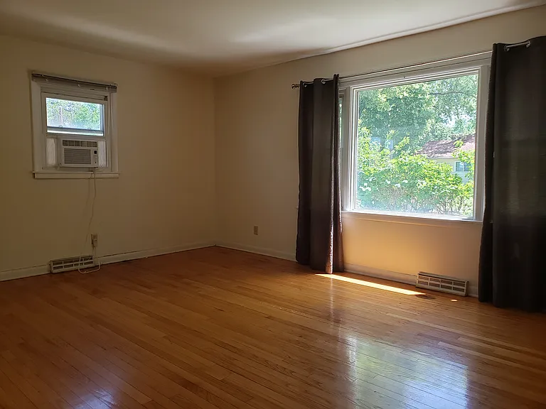3810 Hoover Dr #1 — Photo 2