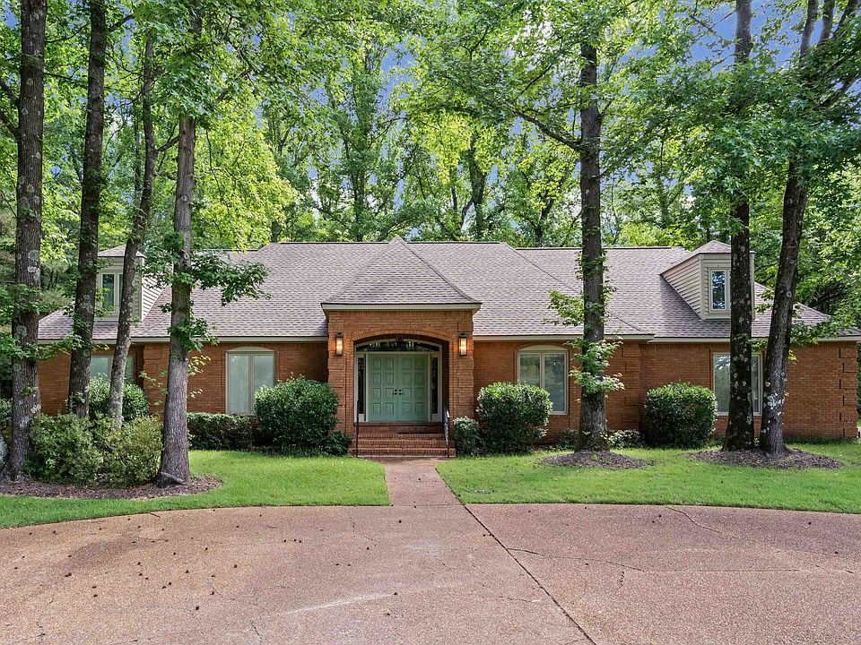 1st image of 300 N Country Way Dr