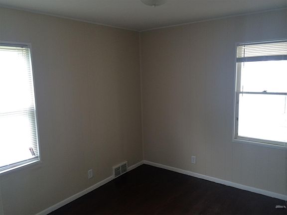 4th image of 1626 E Donald St