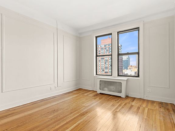 3rd image of 347 W 55th St APT 8M