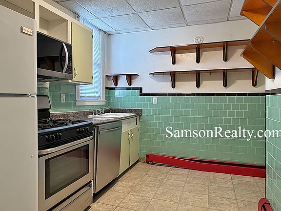 2nd image of 5 Hillside Ave APT 2