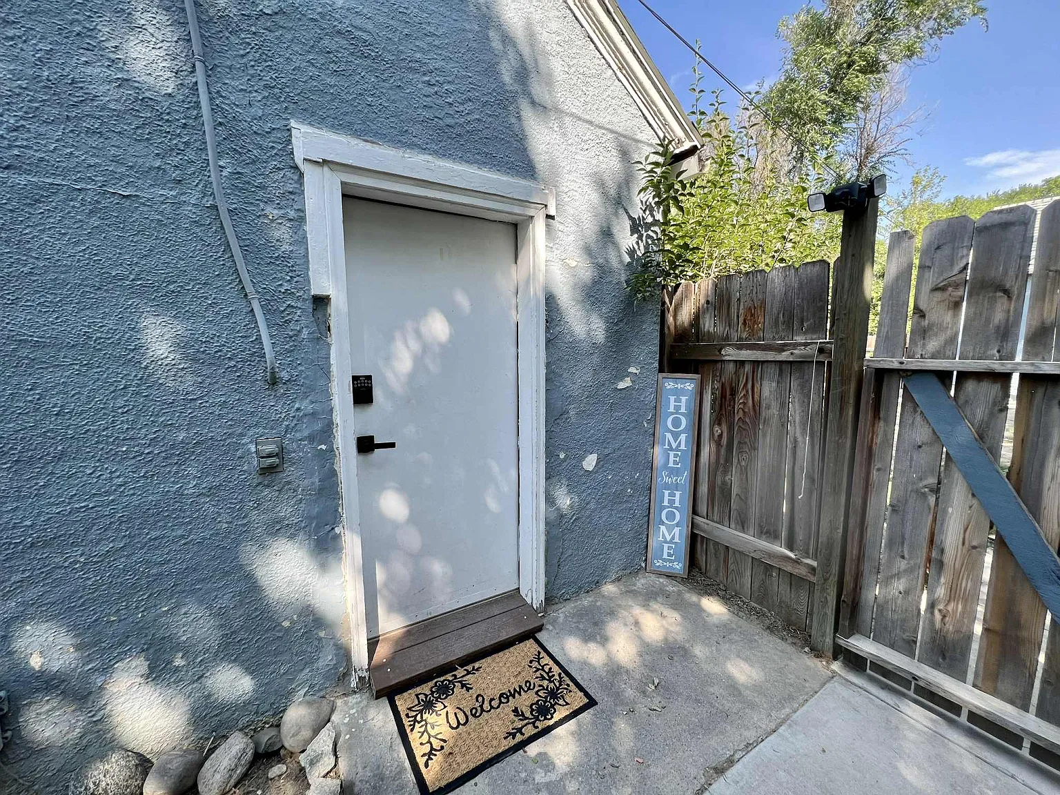 612 Howard Avenue - 1 — Photo 1