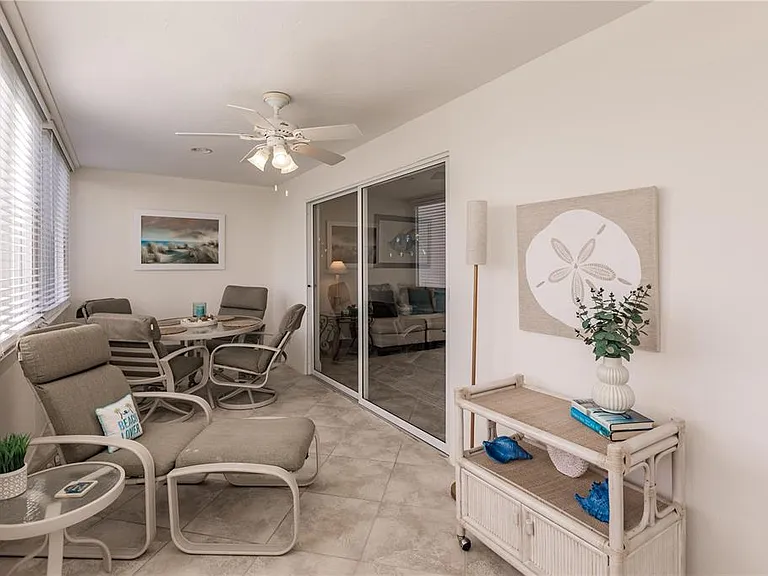 1055 W Peppertree Dr #405AA — Photo 29