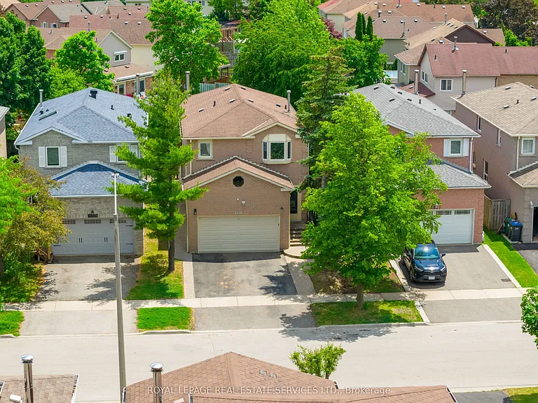 3301 Cambourne Cres — Photo 3