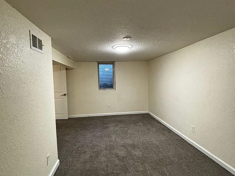 1165 Akron St — Photo 7