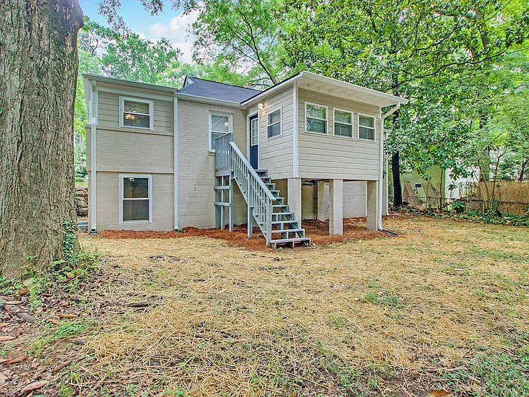 1372 E Forrest Ave — Photo 21