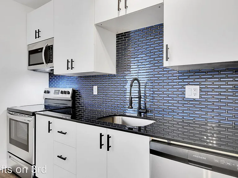 Lofts on 3rd — Photo 6