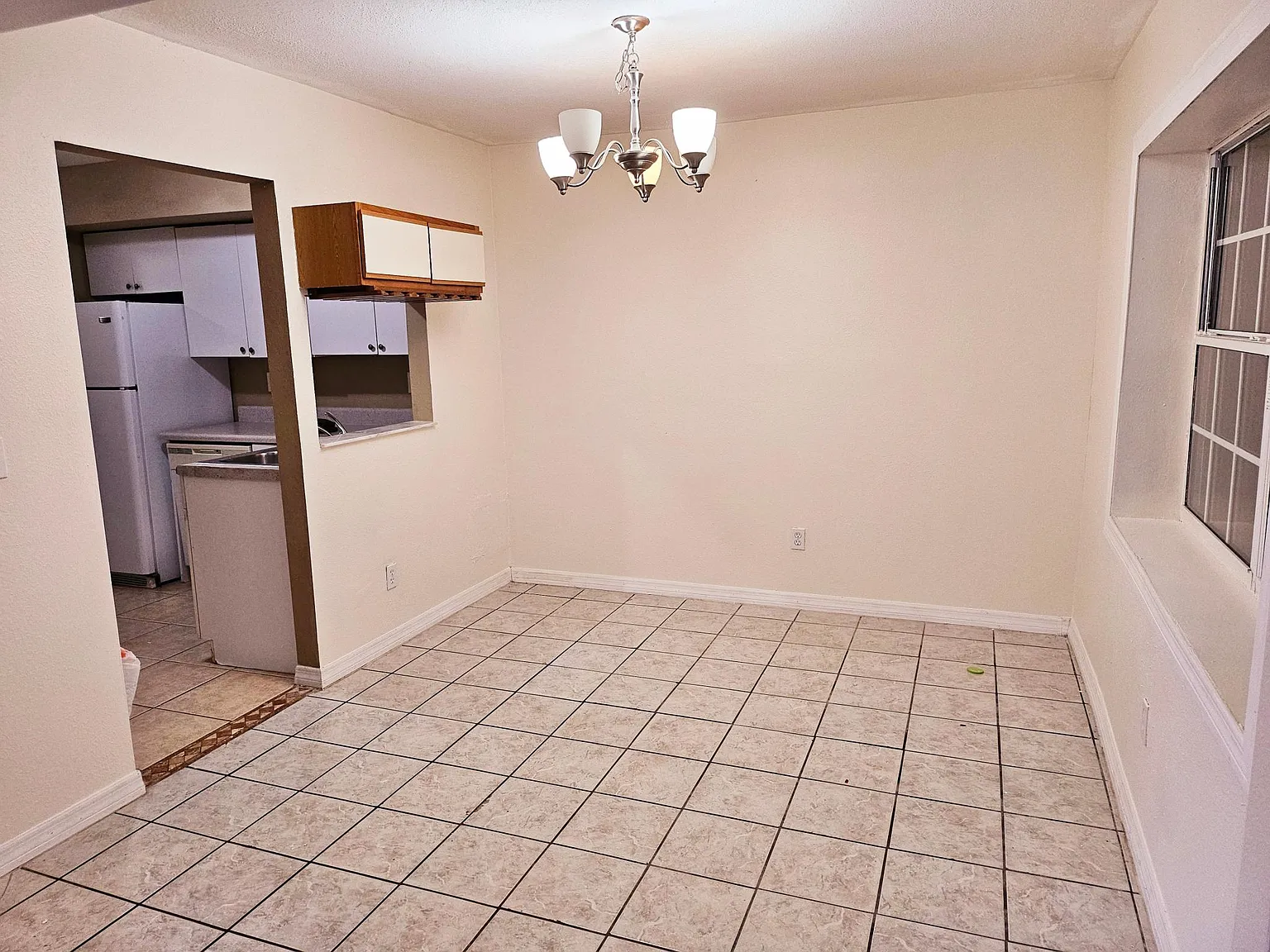 2 bed, 1.5 bath, 1500 sqft, $2,000 — Photo 4