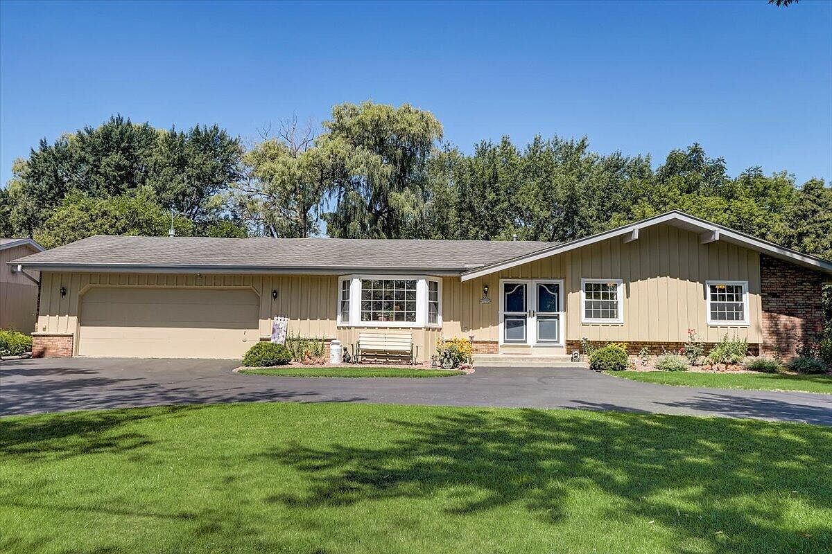 S68W12708 Woods ROAD, Muskego, WI 53150 Zillow