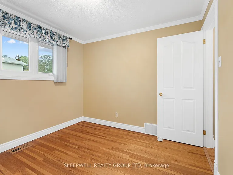 42 Charkay St — Photo 11