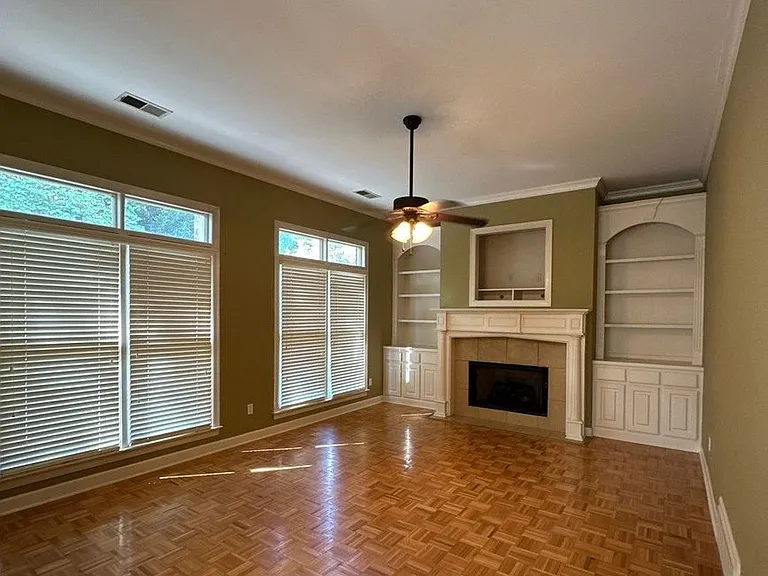 10135 Ridgewood Oak Dr — Photo 16