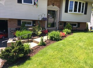 1415 Winston Cir, Bethlehem, PA 18017