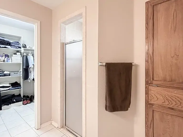 2083 Quito Loop — Photo 17