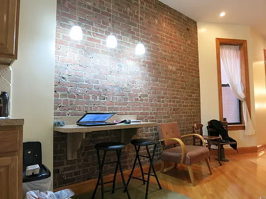 Rented by Mason Group LLC | media 9