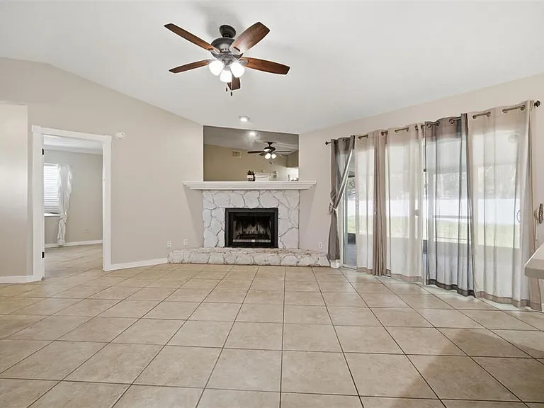 7403 Providence Rd — Photo 27