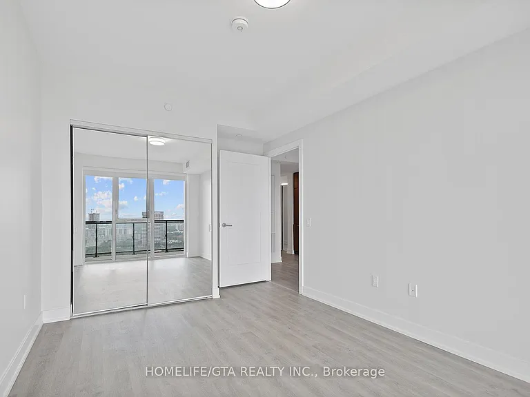 30 Inn On The Park Dr #2408 — Photo 15