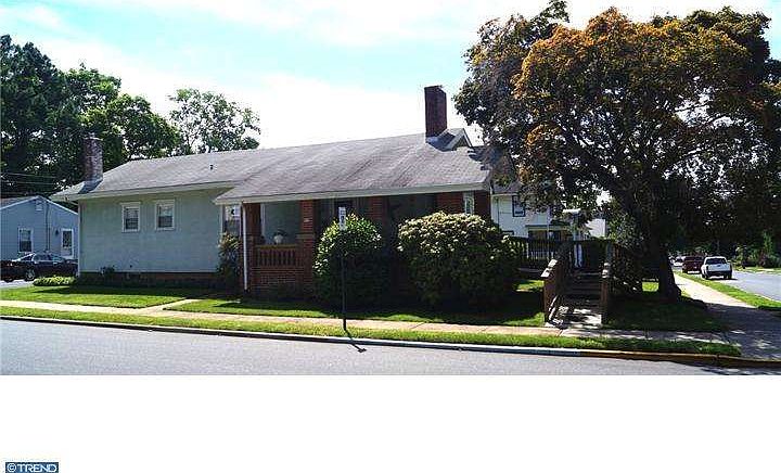 1st image of 202 E Highland Ave