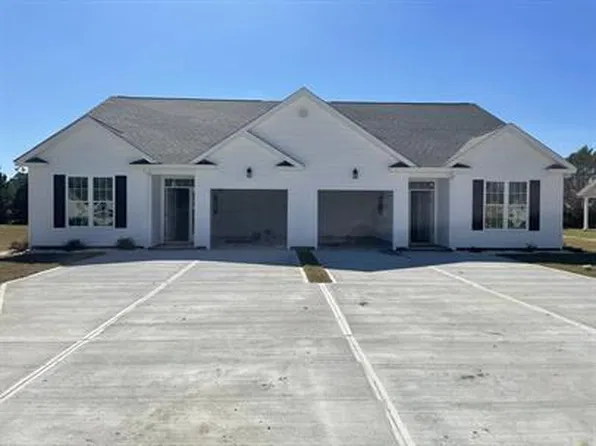 2015 Briarwood Dr, Kinston, NC 28501