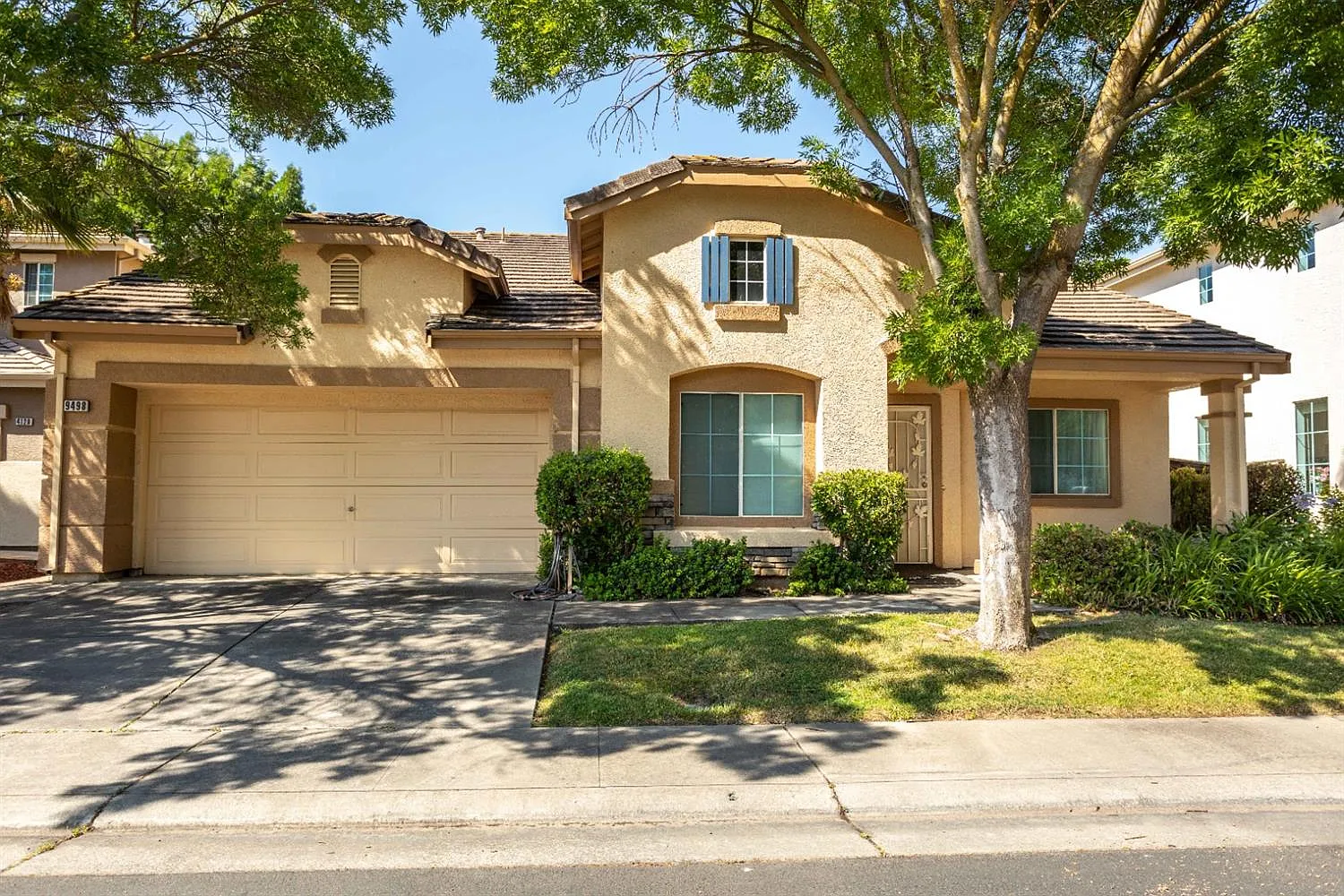 9498 Windrunner Ln photo 1