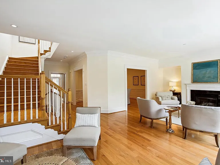 7022 Little Leaf Linden Ln — Photo 10