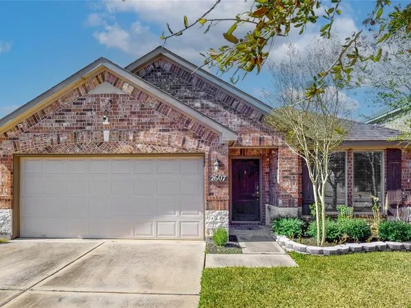 2607 Patricia Xing, Rosenberg, TX 77471