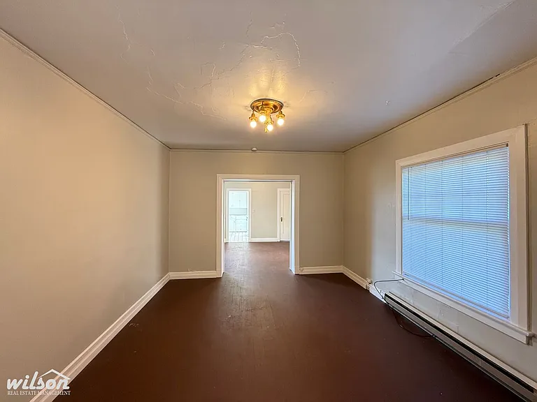 115 N Naches Ave — Photo 2