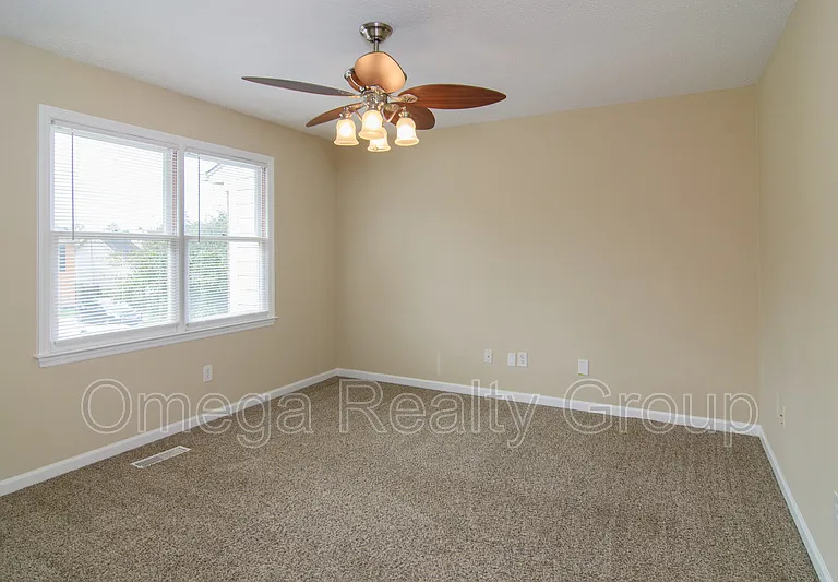 1101 Hillsboro Ln — Photo 18