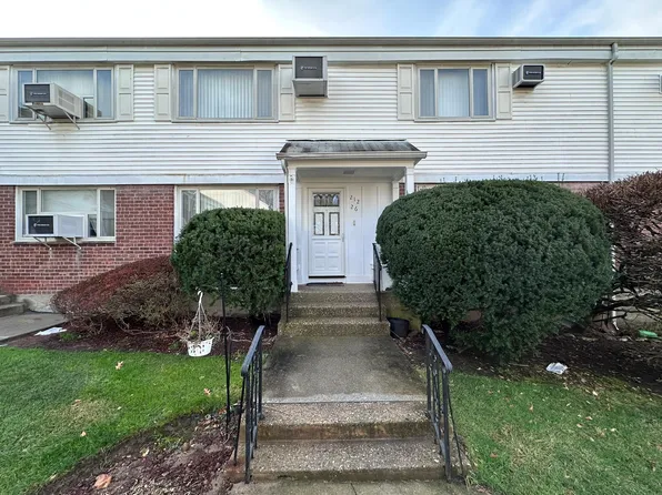 212-26 15 Avenue #152, Bayside, NY 11360