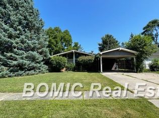 1930 Rockcreek Ln, Flint, MI 48507