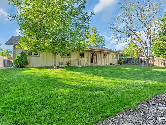 2nd image of 3242 Lochwood Dr