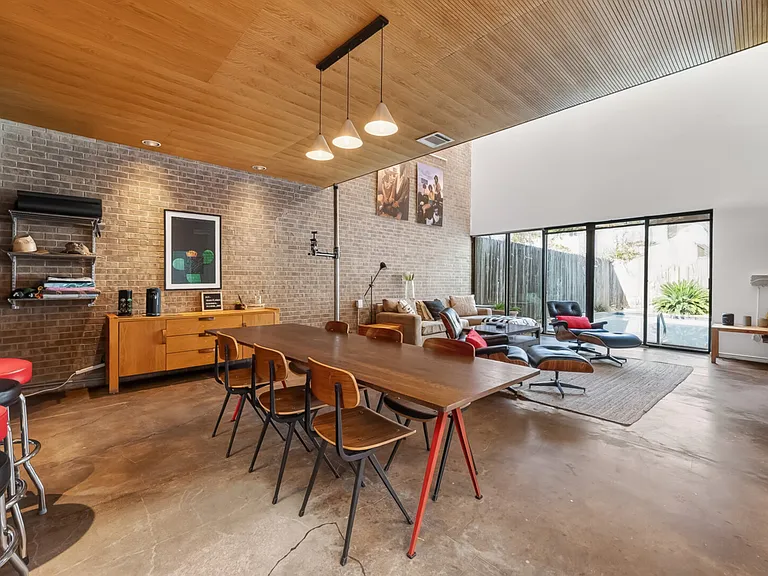 Colquitt St — Photo 3